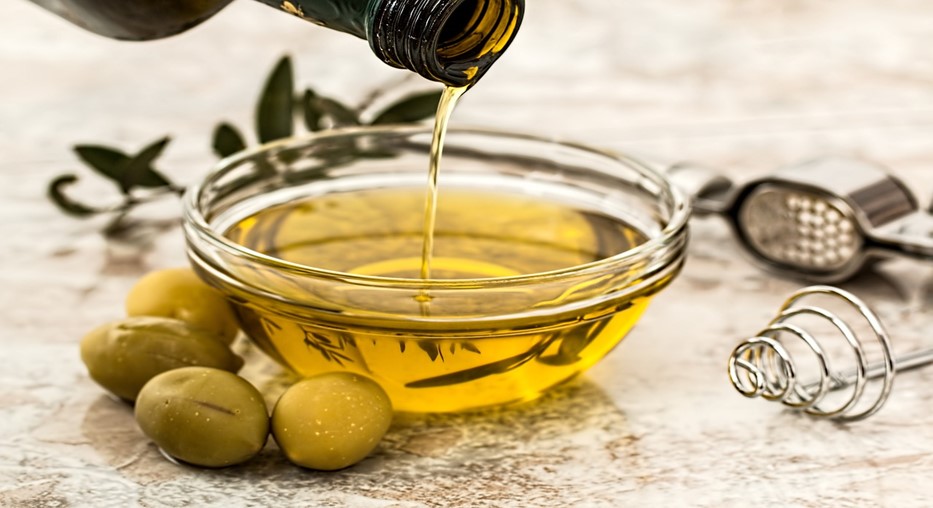 aceite de oliva para el zumbido de oídos